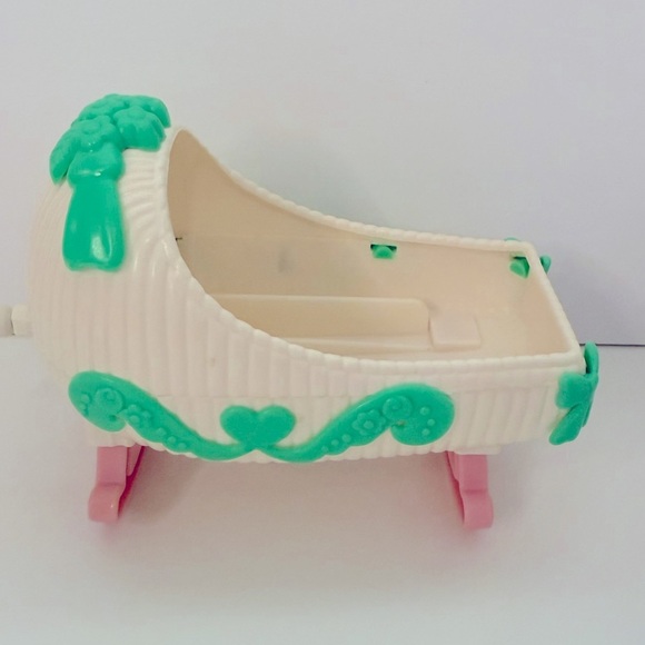 Vintage Cabbage Patch Kids Wind Up Cream & Green Doll Cradle | Doll NOT Included - Picture 2 of 8